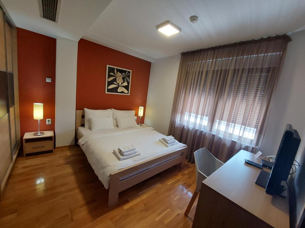 Motel Ms Srpski Itebej Bagian luar foto